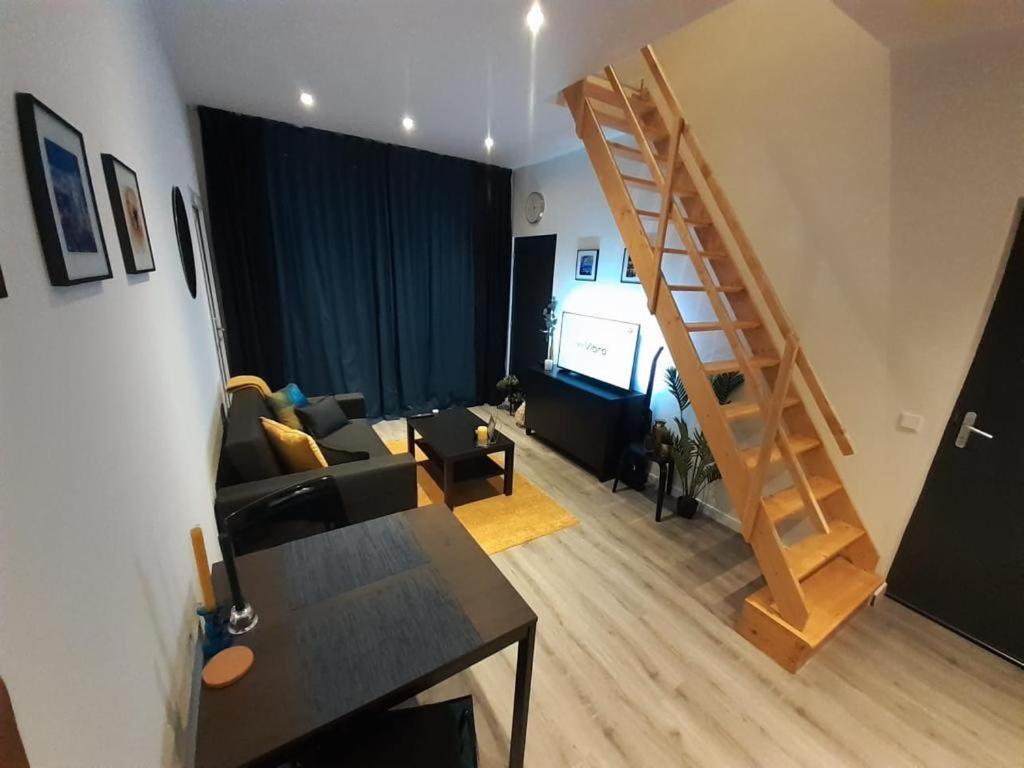 Appartement Deluxe Tilburg Luaran gambar