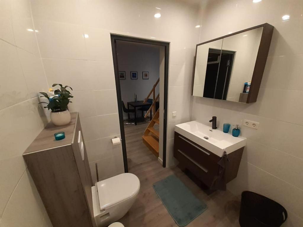 Appartement Deluxe Tilburg Luaran gambar