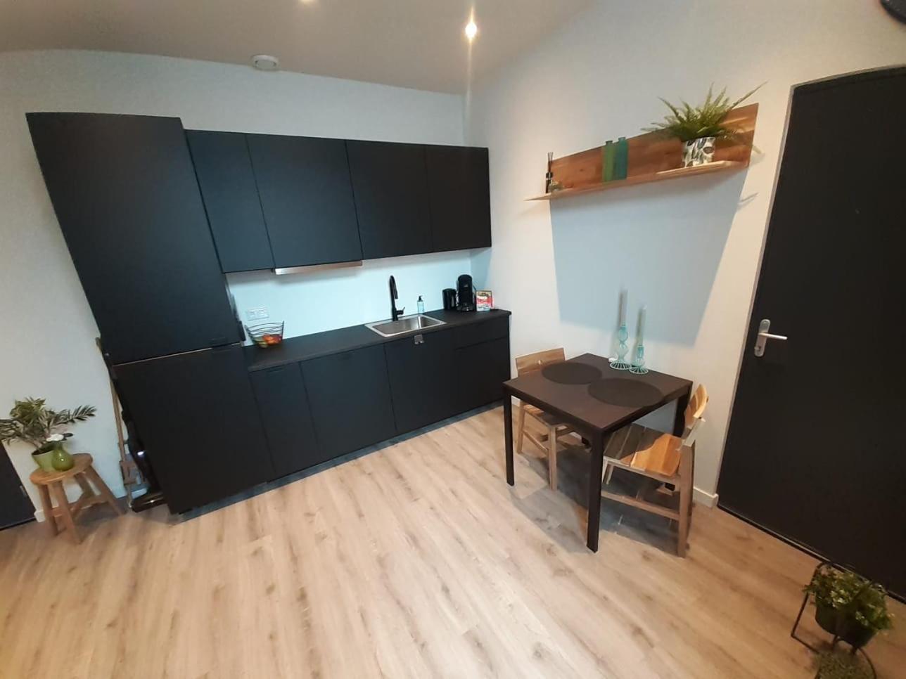 Appartement Deluxe Tilburg Luaran gambar