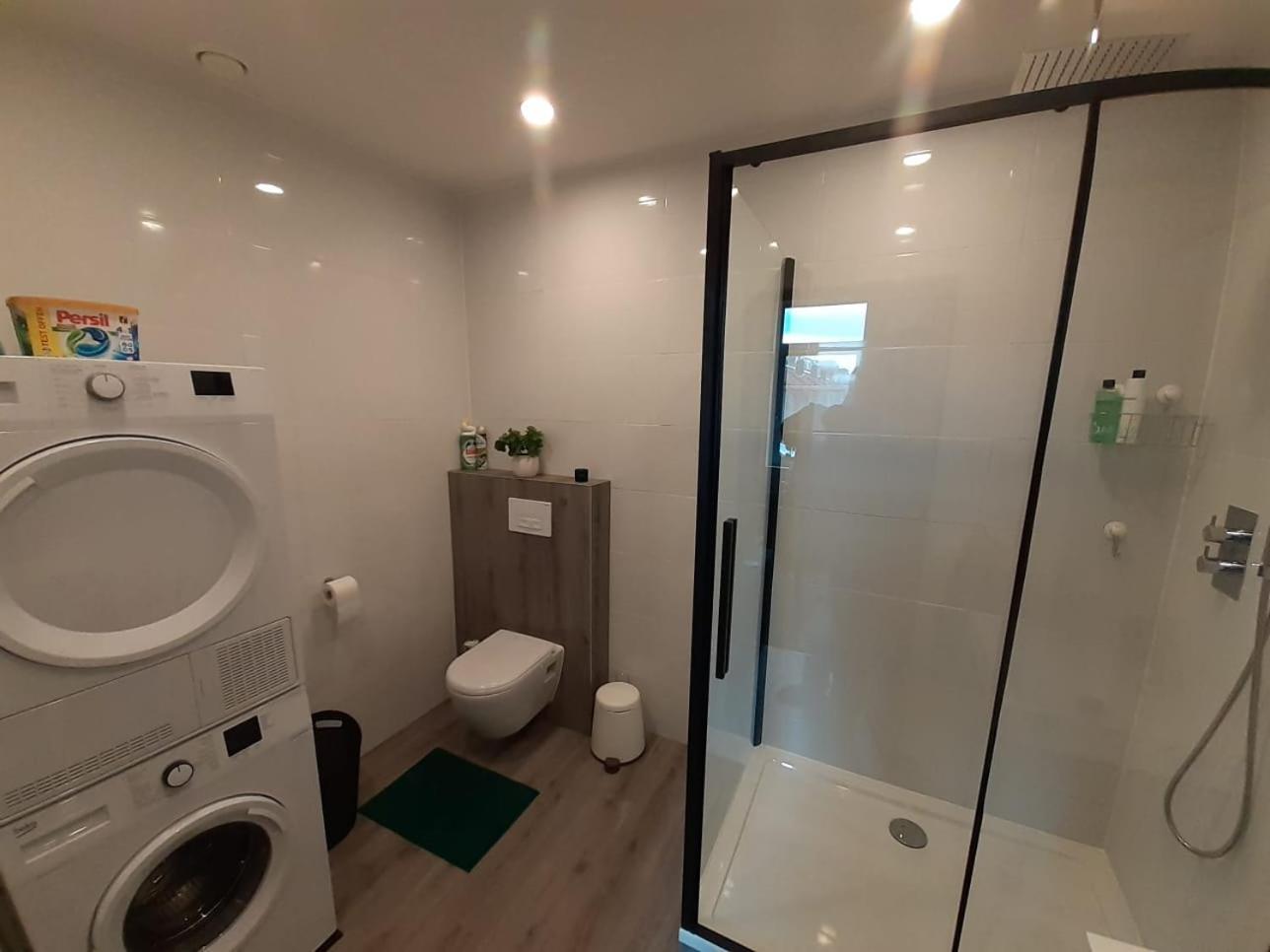 Appartement Deluxe Tilburg Luaran gambar